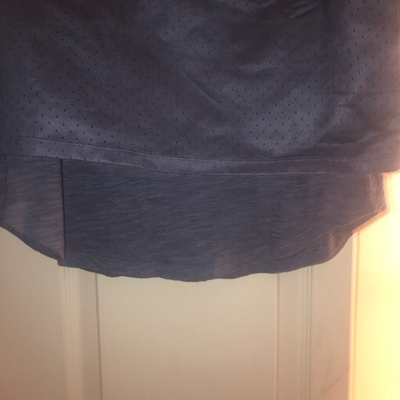 BANANA REPUBLIC TOP - Picture 2 of 3